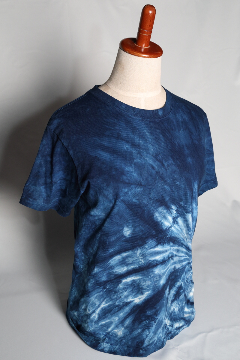 Tシャツ群雲絞り